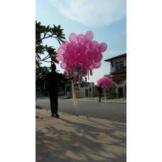 Giveaway balloon distribution